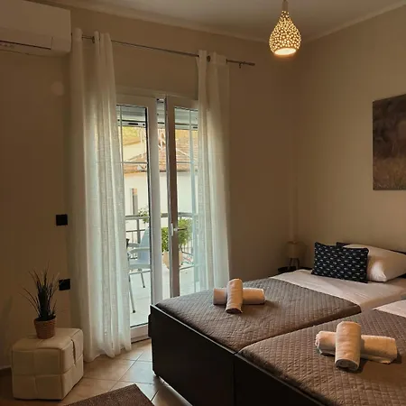 Anemelia Apartments-port *